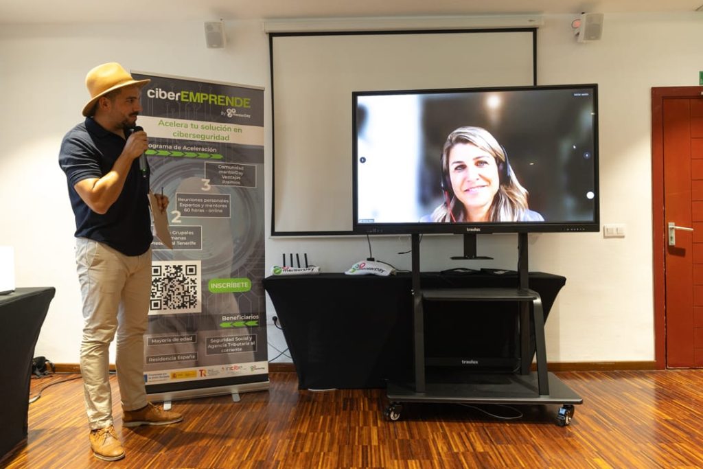 TeamWorkz y English for Us, bicampeones de CiberEmprende en Canarias -