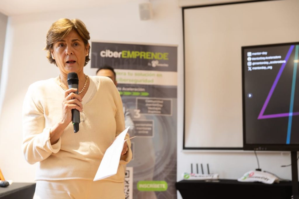 TeamWorkz y English for Us, bicampeones de CiberEmprende en Canarias -